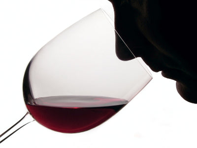 Can Master Sommeliers really identify virtually any wine in the world based on taste and smell alone?