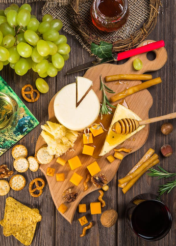 Perfect Pairings: Decoding the Art of Wine and Cheese